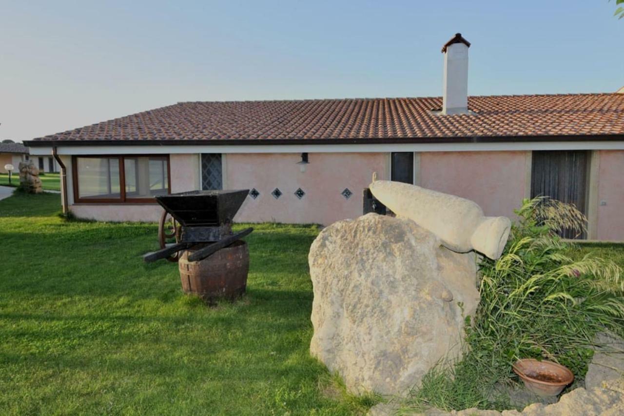 Agriturismo Sa Ruda Càbras Buitenkant foto