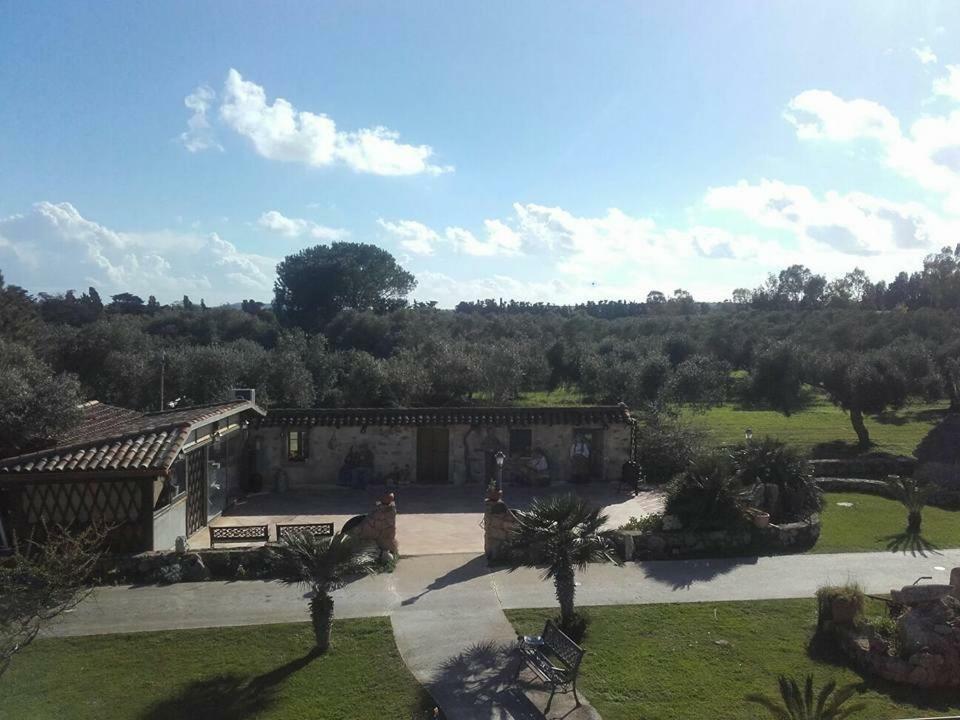 Agriturismo Sa Ruda Càbras Buitenkant foto